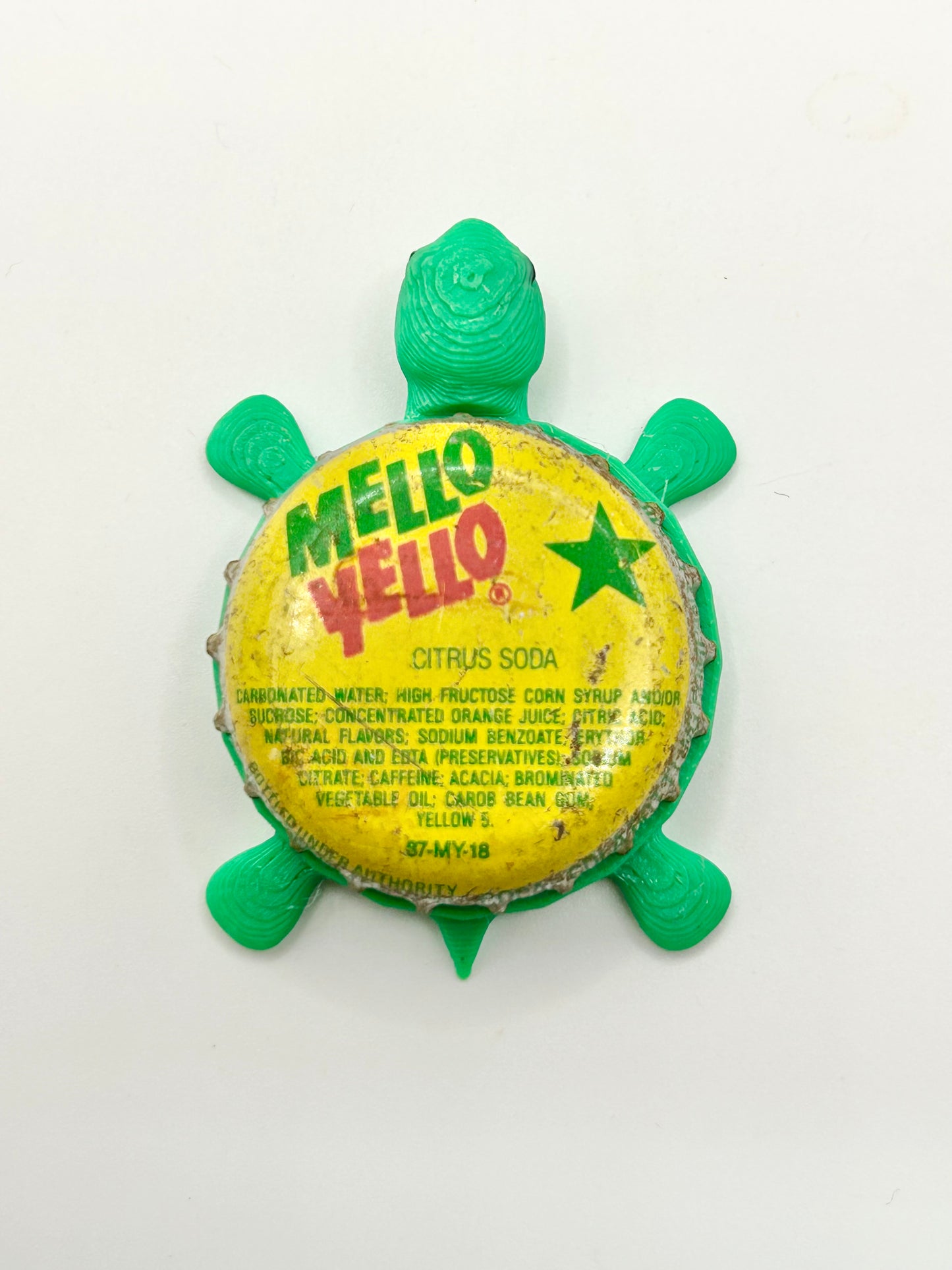 Mello Yello Citrus Soda (Star) - Bottle Cap Magnet Turtle