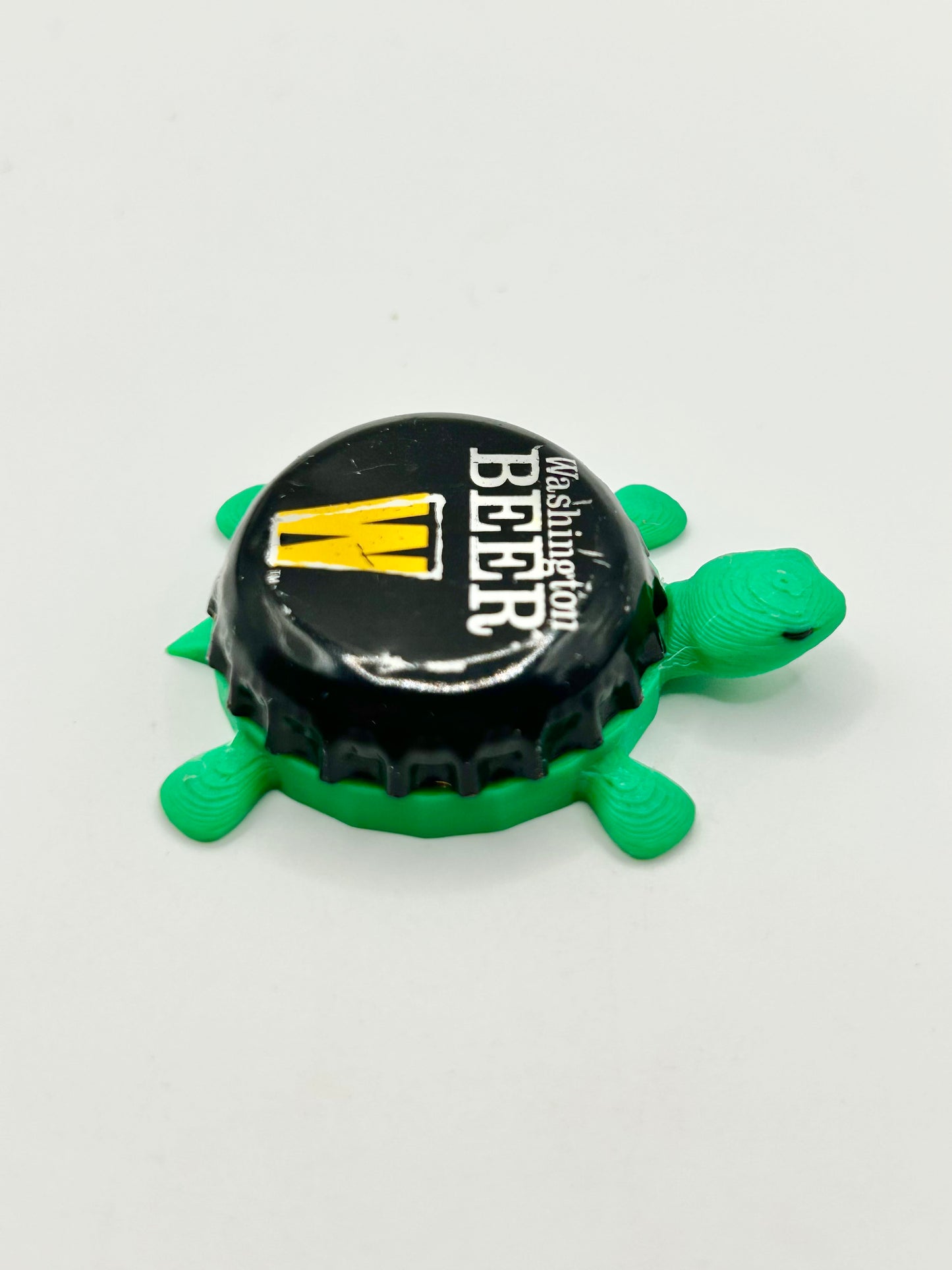 Washington Beer - Bottle Cap Magnet Turtle