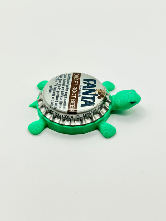 Fanta Root Beer (Vintage 1) - Bottle Cap Magnet Turtle