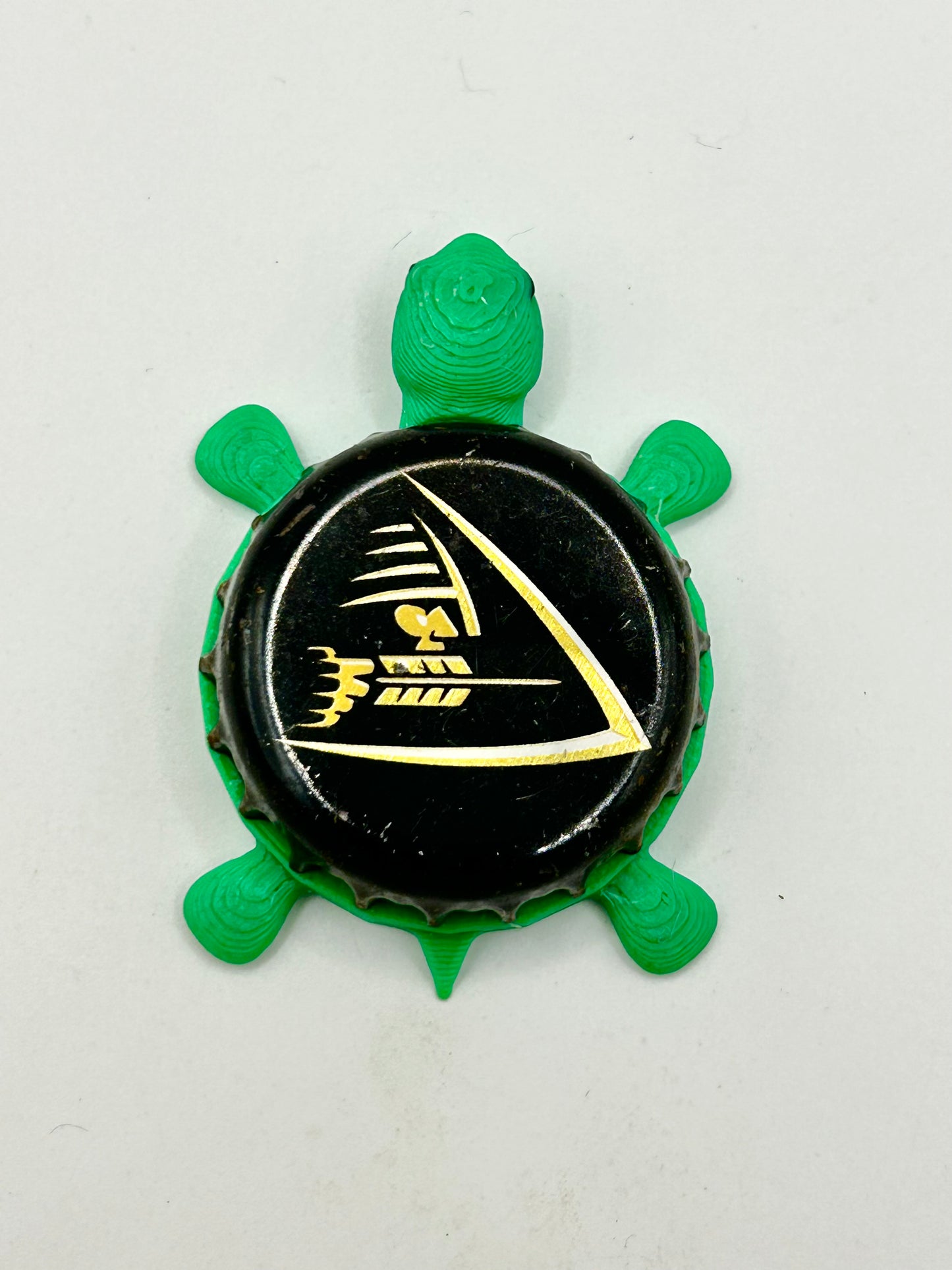 Strongbow Cider (Arrow) - Bottle Cap Magnet Turtle