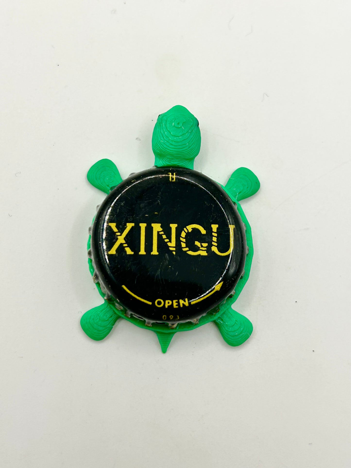 Xingu Black Beer (Brazil) - Bottle Cap Magnet Turtle