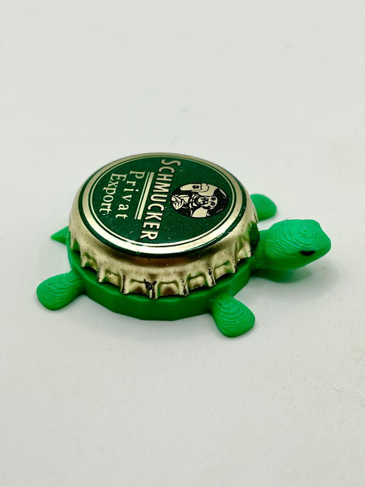 Schmucker Private Export - Bottle Cap Magnet Turtle Shell Shocked Art