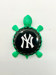 New York Yankees - Bottle Cap Magnet Turtle Shell Shocked Art