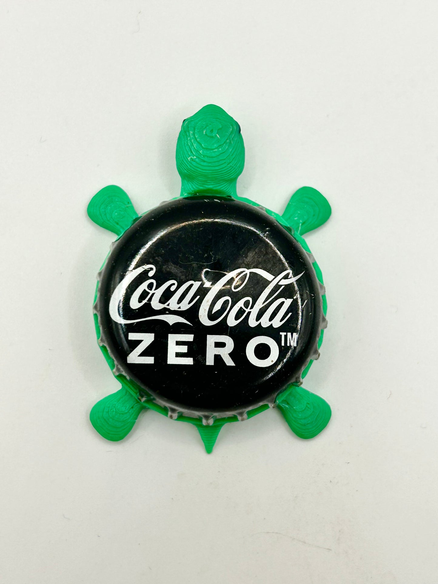 Coca Cola Zero (Large Text) - Bottle Cap Magnet Turtle