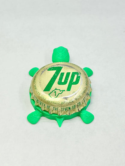 7UP (Vintage - Green Text) - Bottle Cap Magnet Turtle Shell Shocked Art