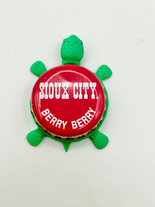 Sioux City Berry Berry Soda - Bottle Cap Magnet Turtle