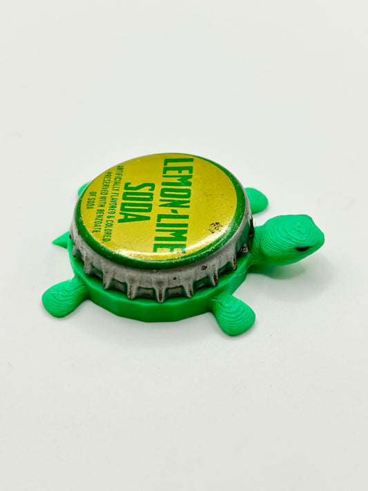 Lemon Lime Soda (Vintage) - Bottle Cap Magnet Turtle