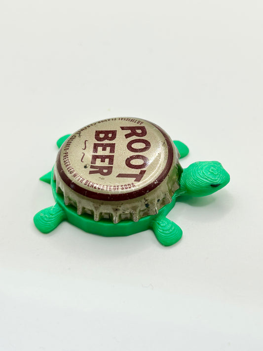 Root Beer (Brown Text) - Bottle Cap Magnet Turtle