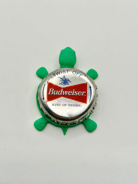 Budweiser (Silver) - Bottle Cap Magnet Turtle