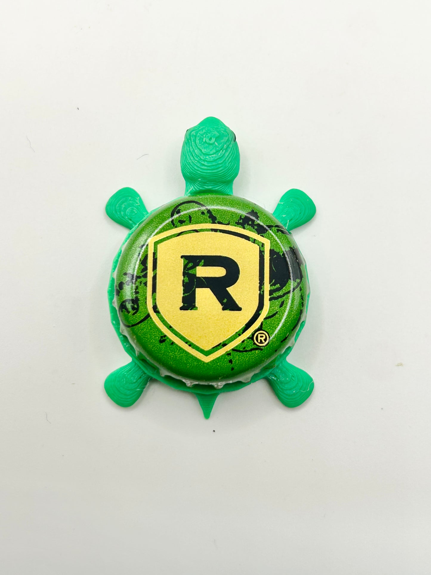 Redd’s Hard Cider (Green) - Bottle Cap Magnet Turtle