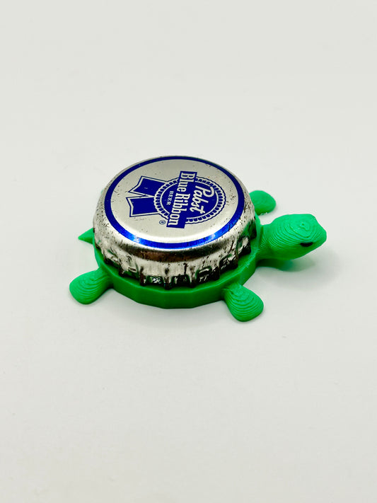 Pabst Blue Ribbon (Vintage) - Bottle Cap Magnet Turtle