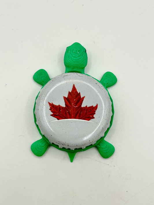 Molson Canadian Lager (Leaf, White) - Bottle Cap Magnet Turtle