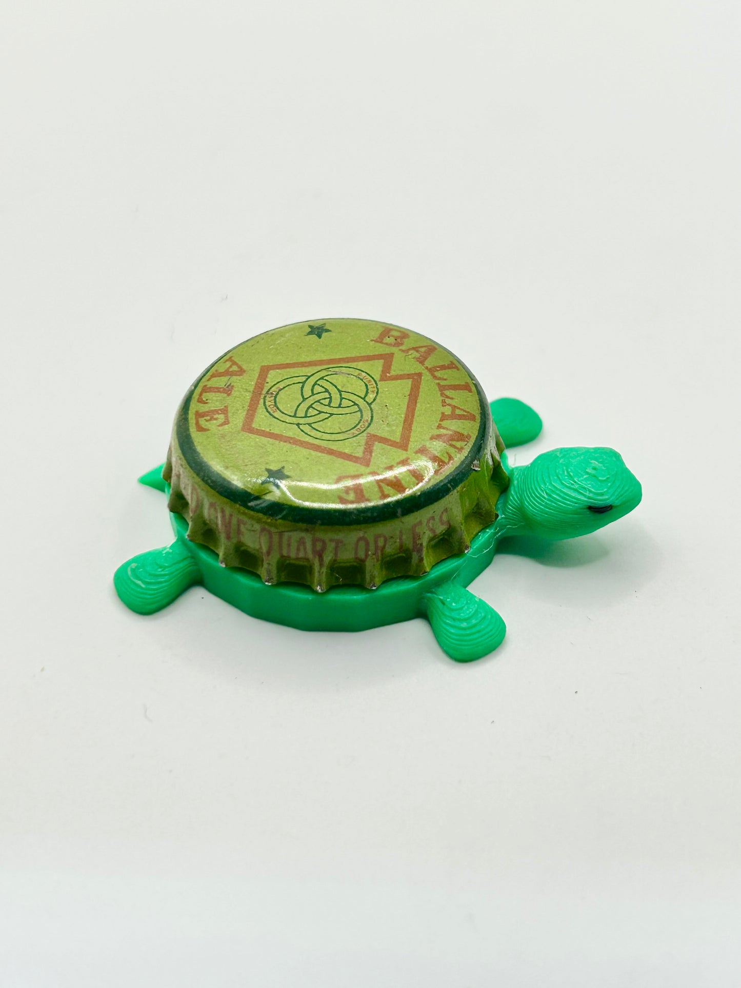 Ballantine Ale (Vintage) - Bottle Cap Magnet Turtle