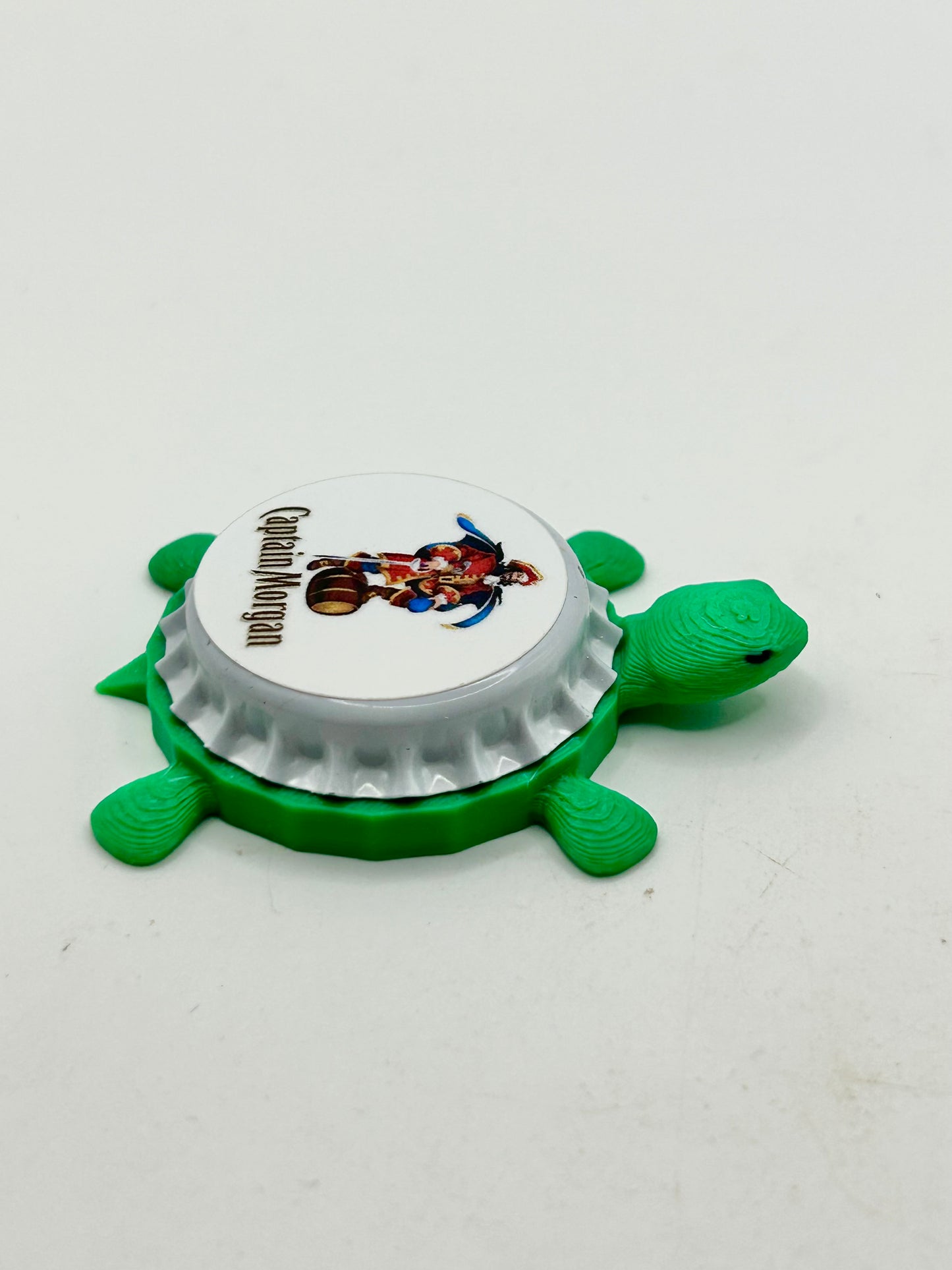 Captain Morgan - Bottle Cap Magnet Turtle