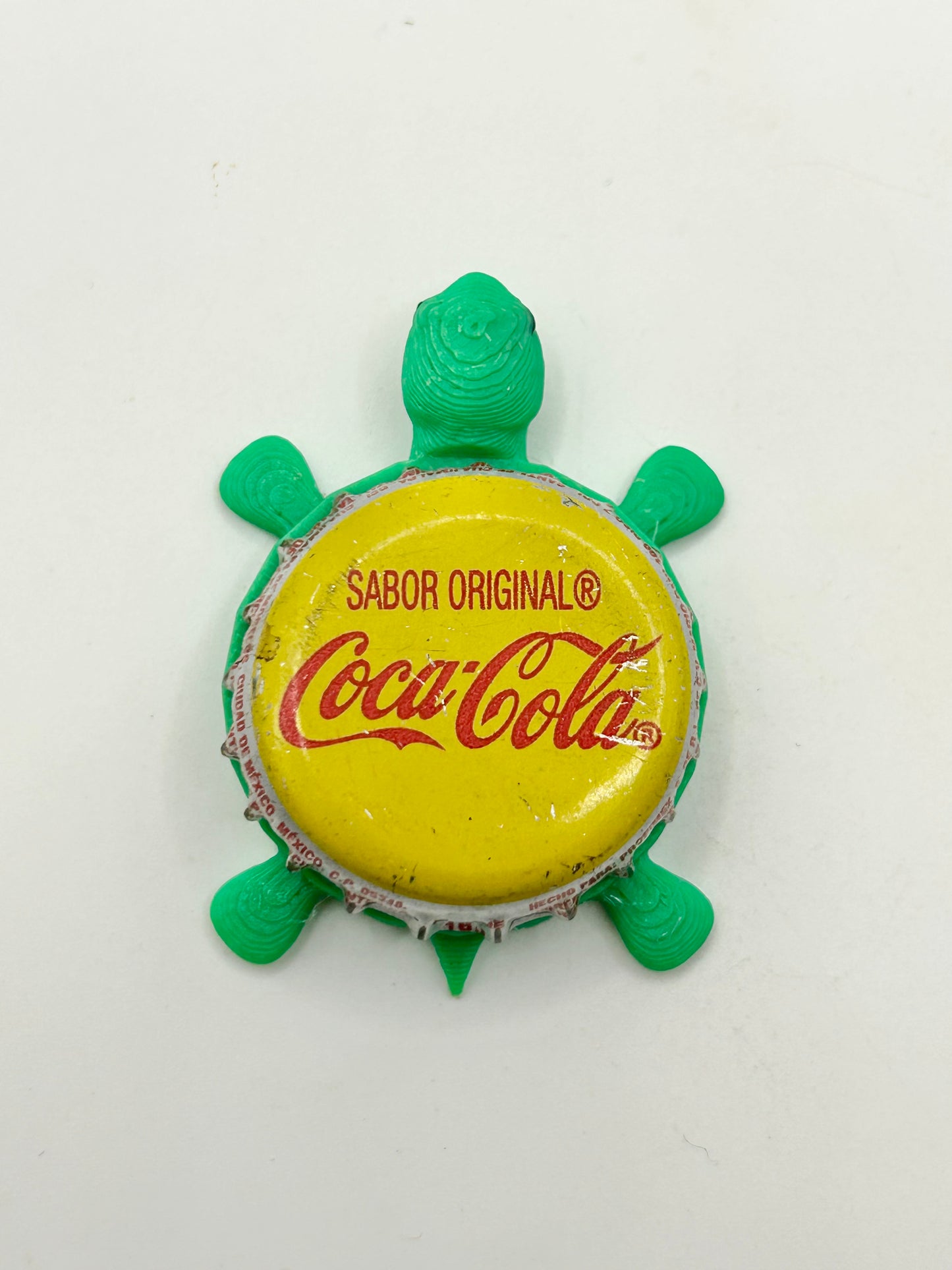 Coca Cola (Vintage Yellow) - Bottle Cap Magnet Turtle