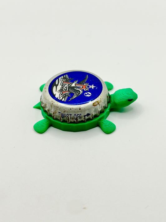 Anheuser Busch Budweiser Beer (Vintage - Blue) - Bottle Cap Magnet Turtle