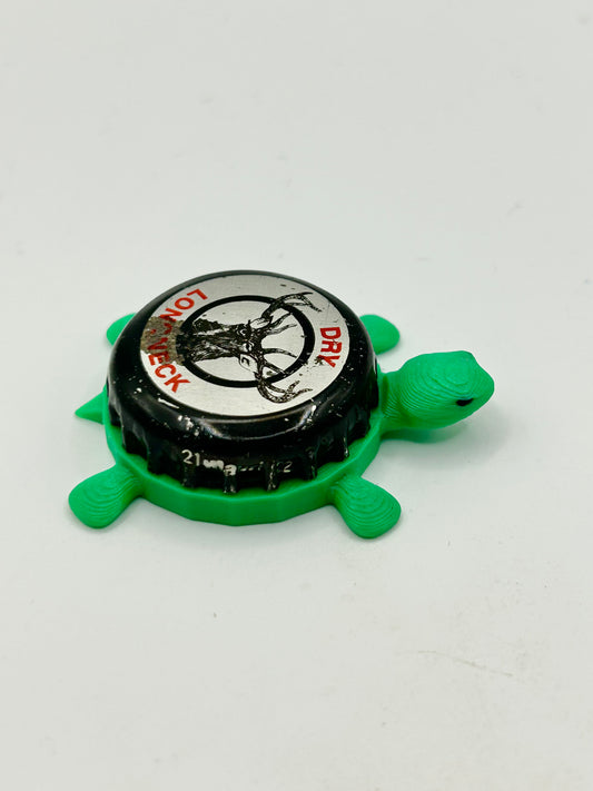 Dry Longneck - Bottle Cap Magnet Turtle