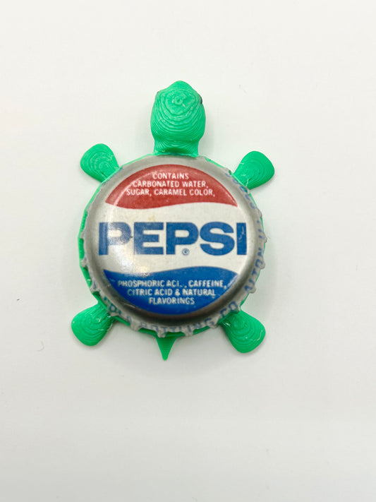 Pepsi (1970s Version) - Bottle Cap Magnet Turtle