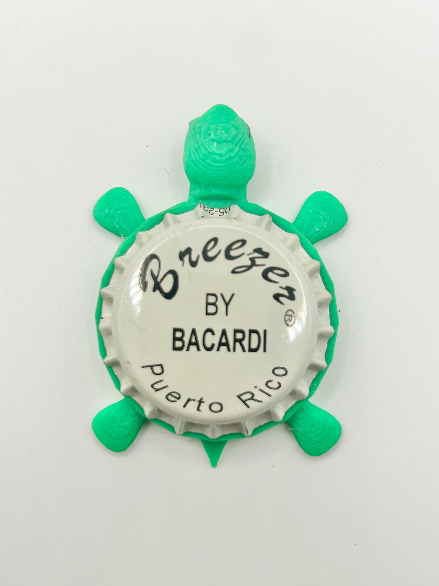 Bacardi Breezer - Bottle Cap Magnet Turtle