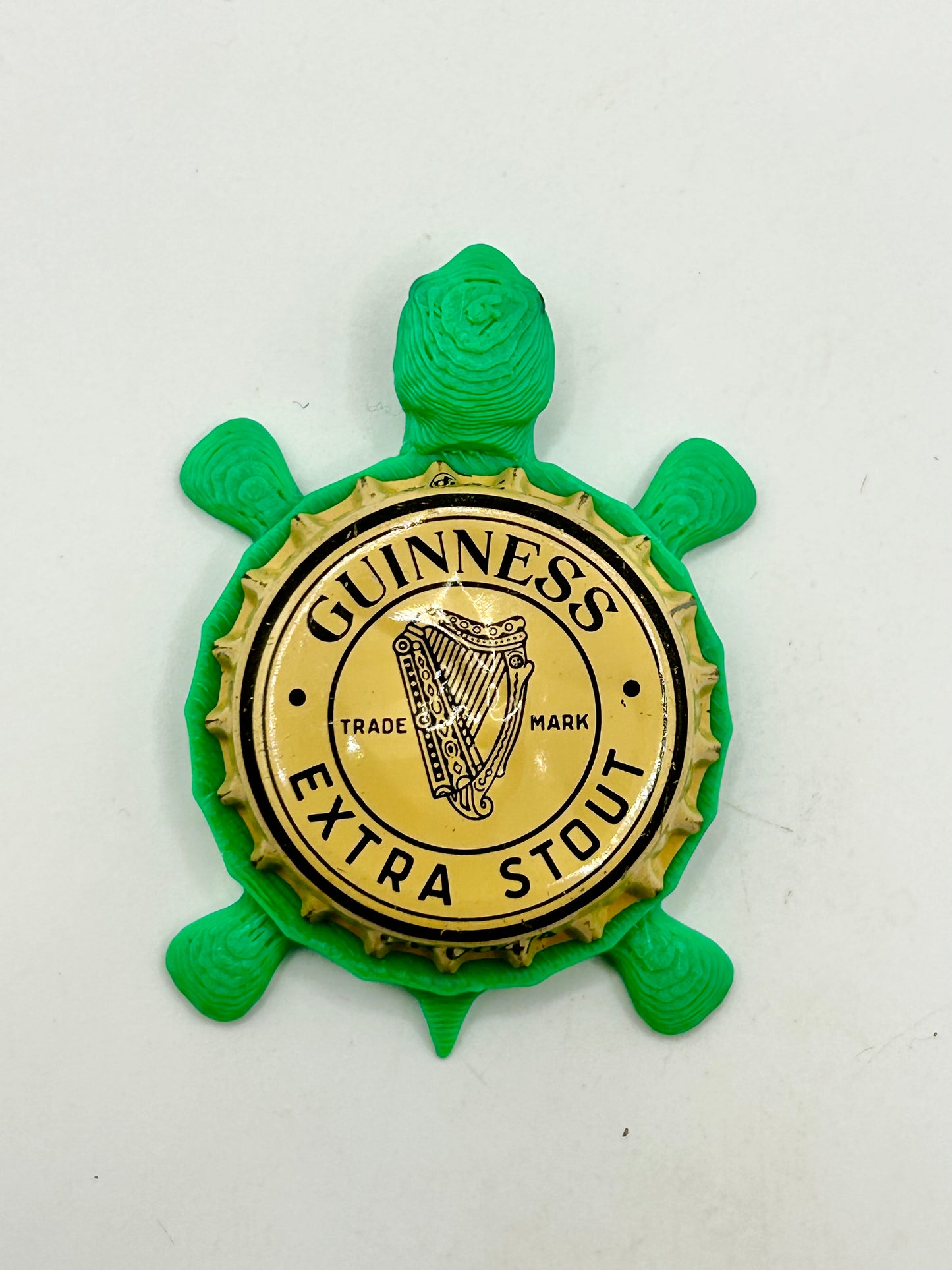 Guinness Extra Stout (Vintage) - Bottle Cap Magnet Turtle