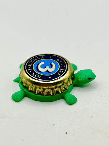 Baltika 3 Classic Lager - Bottle Cap Magnet Turtle Shell Shocked Art
