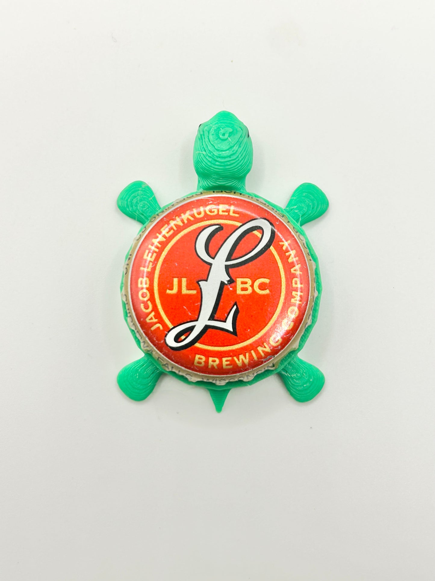 Leinenkugel's Red (L Letter Design) - Bottle Cap Magnet Turtle