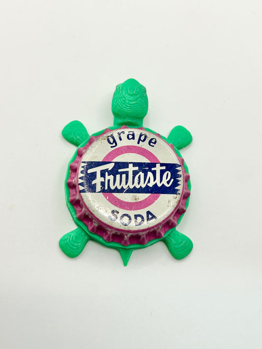 Frutaste Grape Soda - Bottle Cap Magnet Turtle