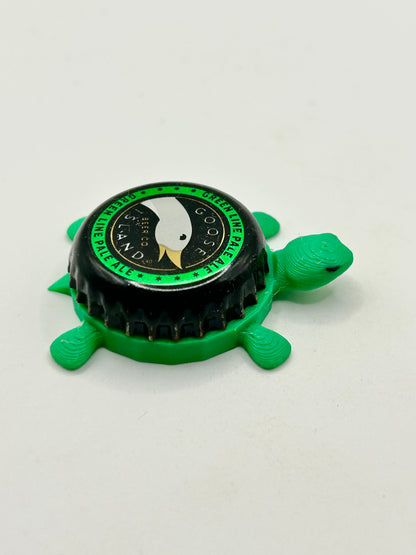Goose Island Green Line Pale Ale - Bottle Cap Magnet Turtle Shell Shocked Art