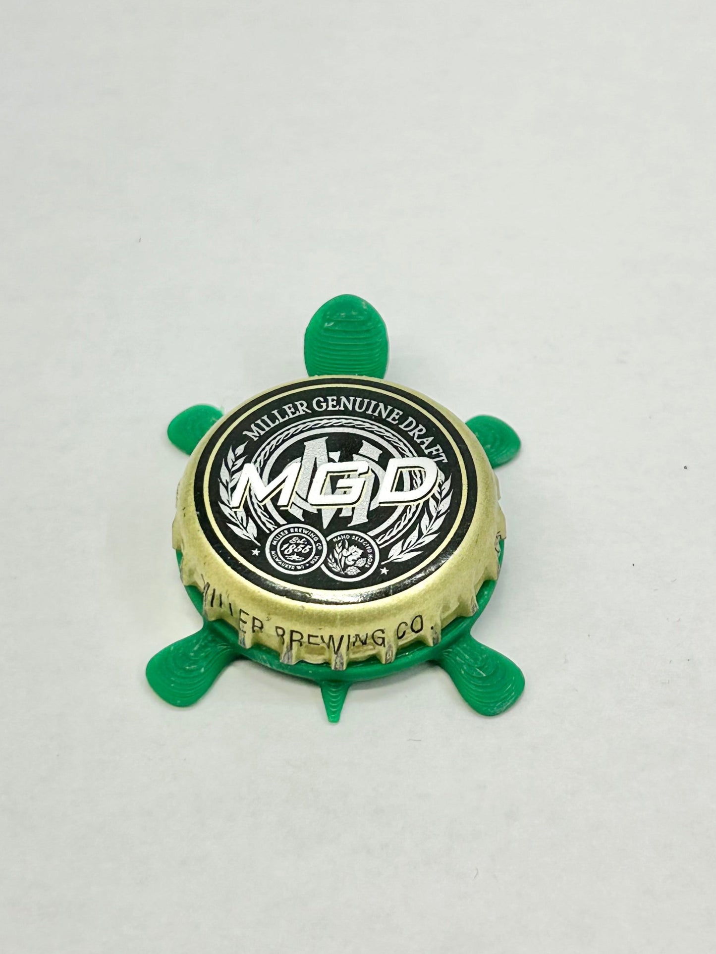 MGD Miller Genuine Draft - Bottle Cap Magnet Turtle