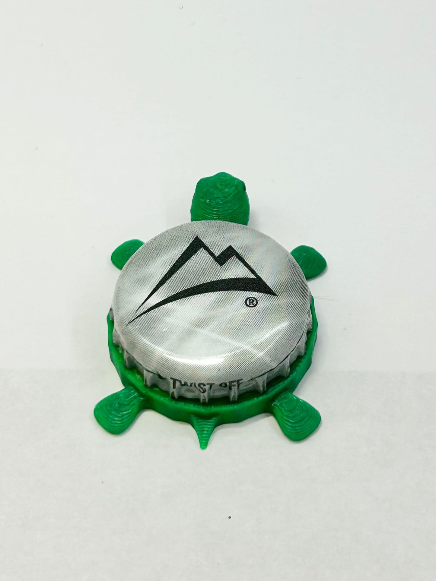 Coors Light (Marble Design) - Bottle Cap Magnet Turtle